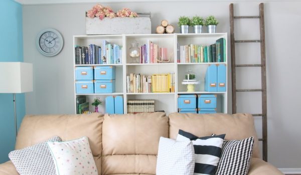 Spring Home Tour & Giveaway!