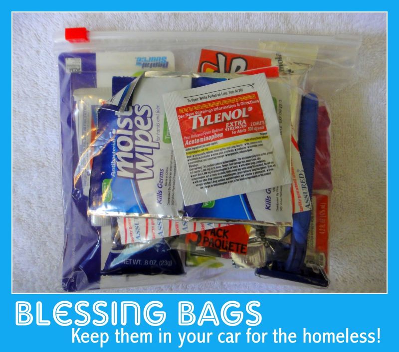 Blessing Bag - Make some Blessing Bags and keep them in your car so when  you're driving along and see someone … | Blessing bags, Homeless care  package, Parent gifts