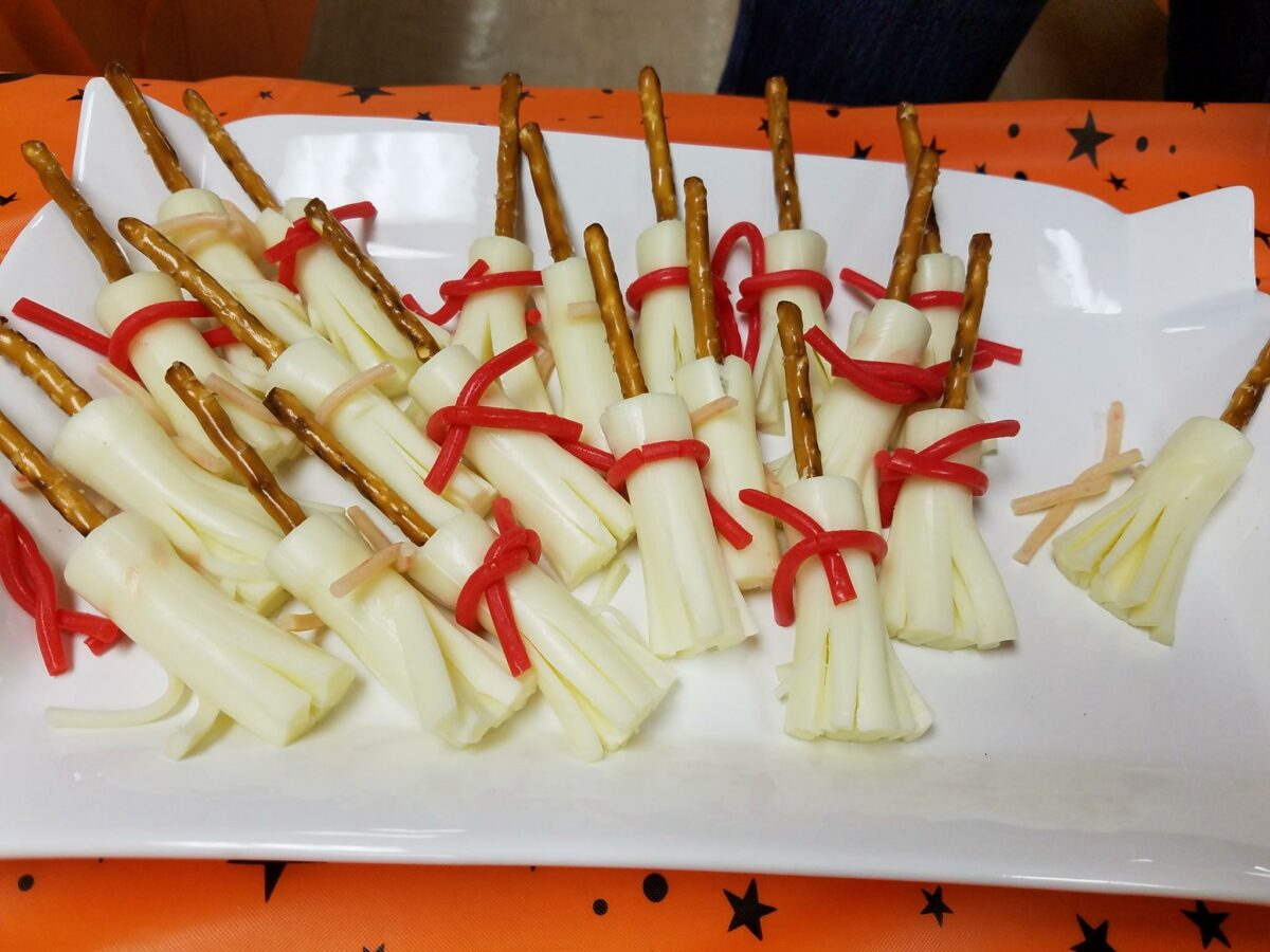 Easy, Last Minute Halloween Treats and Fall Party Games